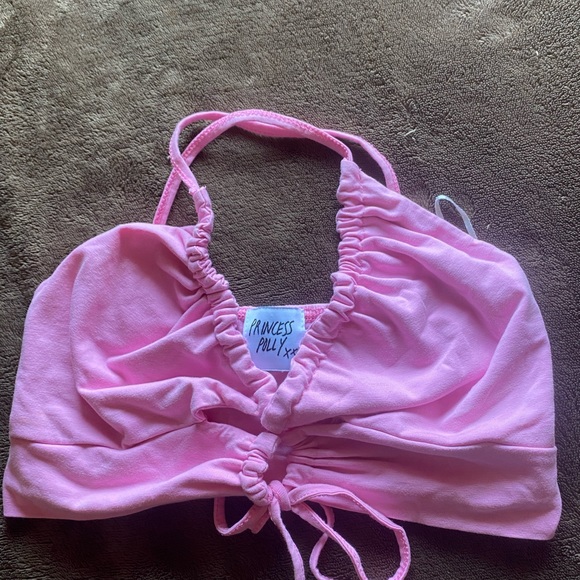 Princess Polly crop top in pink 💖 - Picture 1 of 3
